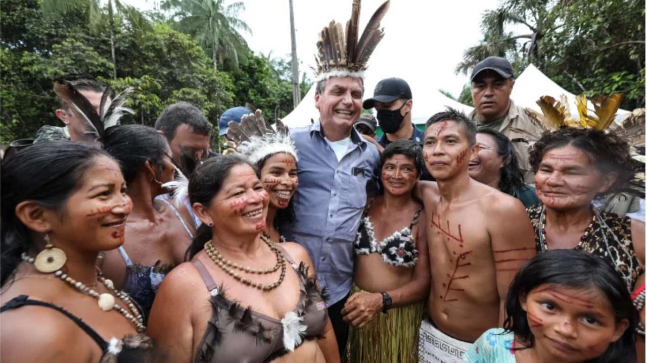 Bolsonaro, o índio e o futuro do Brasil.