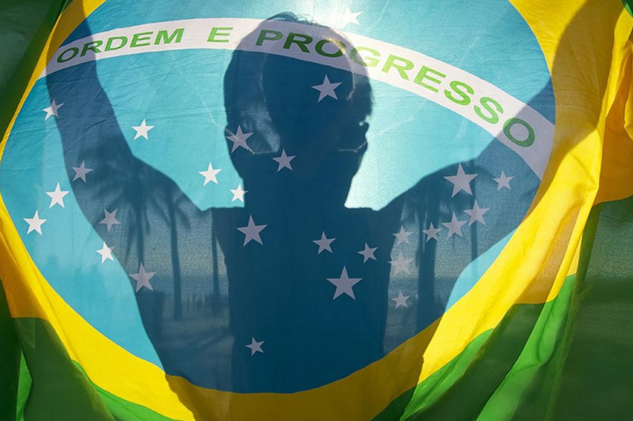 Não sabendo que era impossível, ele foi lá e fez.