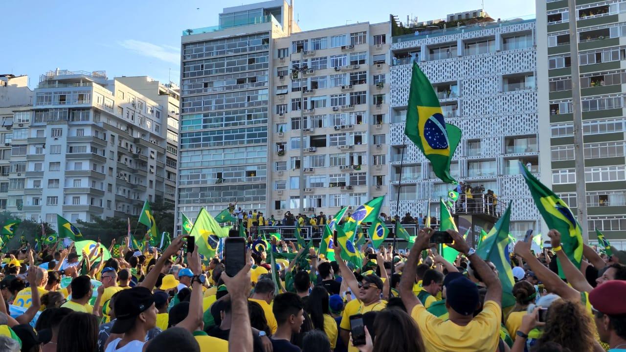 O povo e os mesmos 
