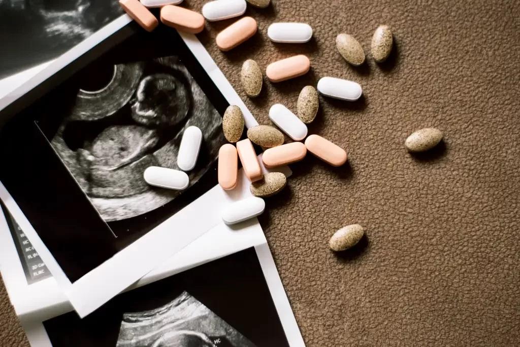 ABORTO: A INSUSTENTÁVEL PRETENSÃO DE NEGAR CURADOR AO NASCITURO