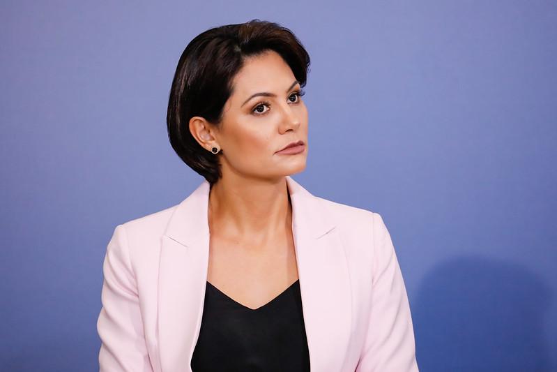 Verde por fora e vermelho por dentro: Michelle exorta parlamentares ' melancias' do PL - Aliados Brasil