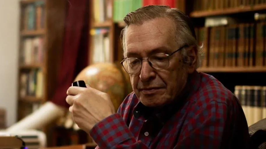 Inauguração de espaço terá filme com Olavo de Carvalho