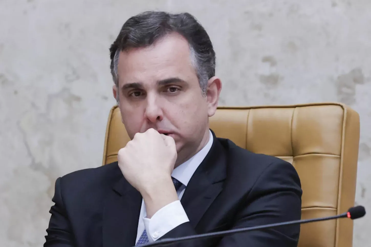 PACHECO DÁ MEIA-VOLTA E VAI PARA CIMA DO STF