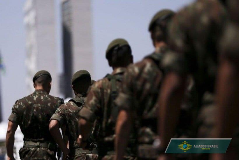 Do porquê ao para quê. Os militares e a ascensão do comunismo no Brasil