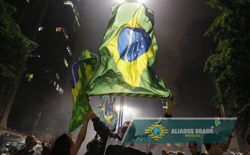Ou a Direita muda e aprende com os próprios erros, ou estará condenada a não sair do lugar