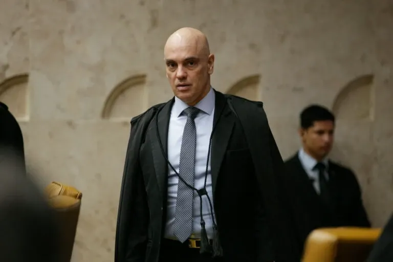 Alexandre de Moraes será relator de ação contra derrubada do IOF