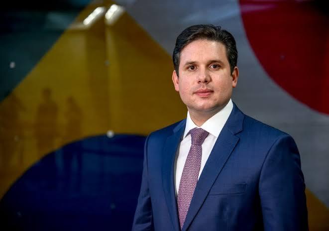 Motta defende derrubada de alta do IOF e diz que não traiu Planalto