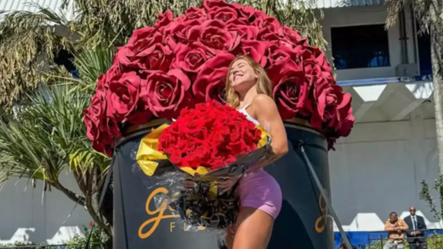 Admirador secreto? Virginia recebe buquê gigantesco de flores e revela quem enviou