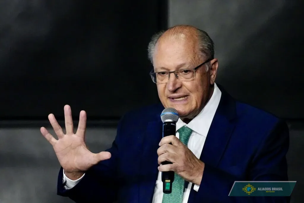 Alckmin se reúne com big techs para tratar tarifaço dos EUA