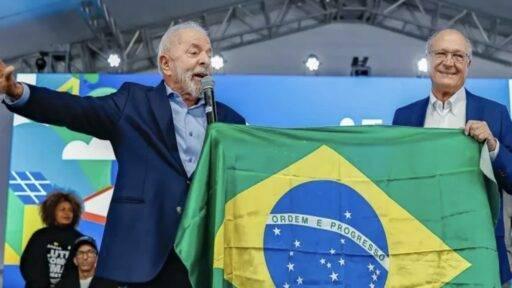 Com patrimônio milionário, Lula critica pobres que votam em políticos ricos