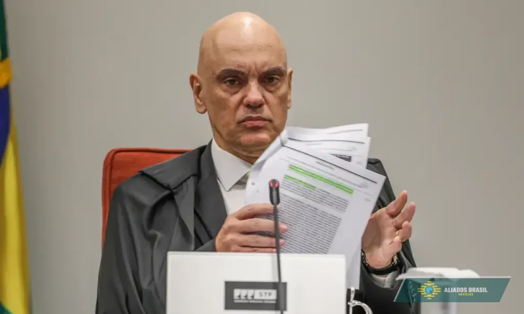 Confira a íntegra da decisão de Moraes sobre Jair Bolsonaro