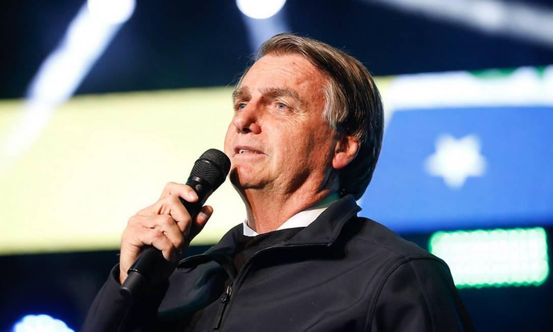 Divulgado o que havia no pen drive 'encontrado' no banheiro de Bolsonaro