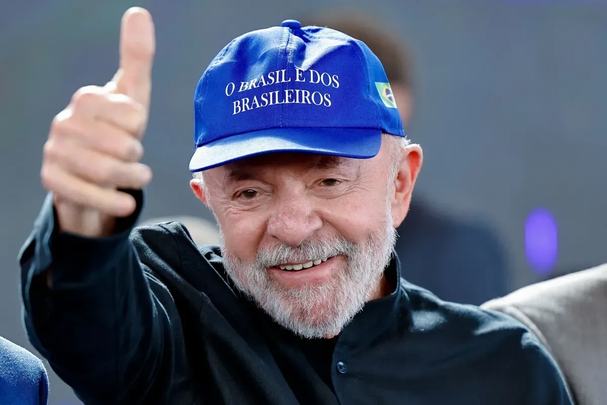 Em nota, Lula diz que é 