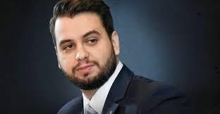 Filipe Martins tem nome reinserido em sistema dos EUA com passaporte cancelado; defesa fala em fraude