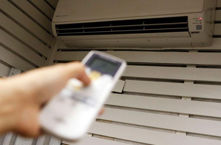 Função quente do ar-condicionado funciona bem mesmo no inverno?