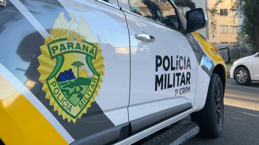 Jovem com 26 iPhones colados ao corpo morre após passar mal