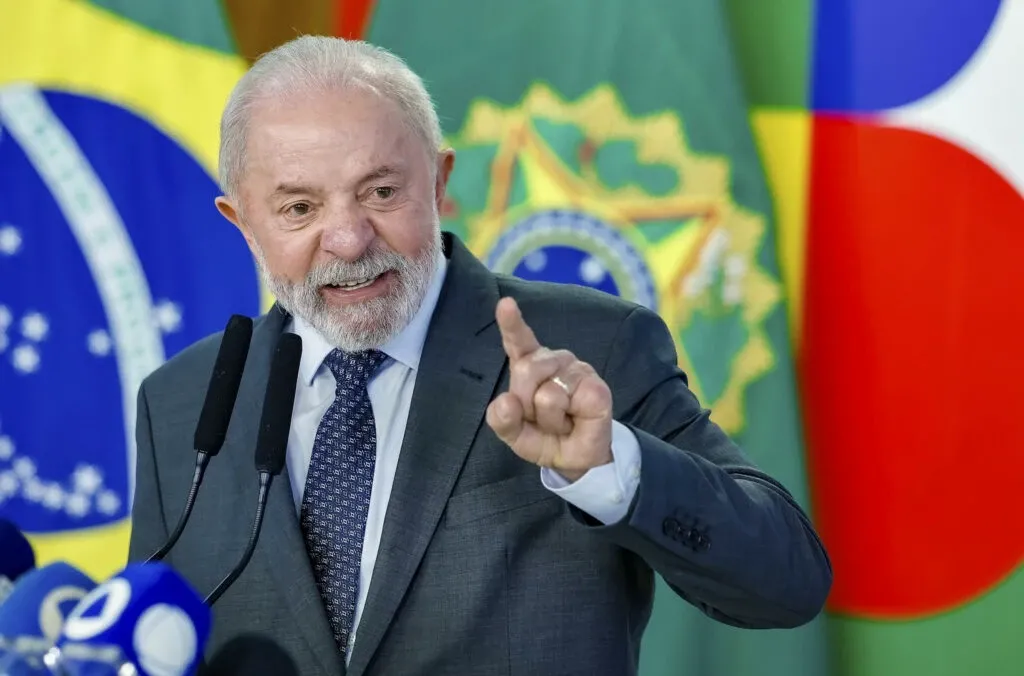 Lula chama Bolsonaro de “rato” e diz que ele “se borrou todo”