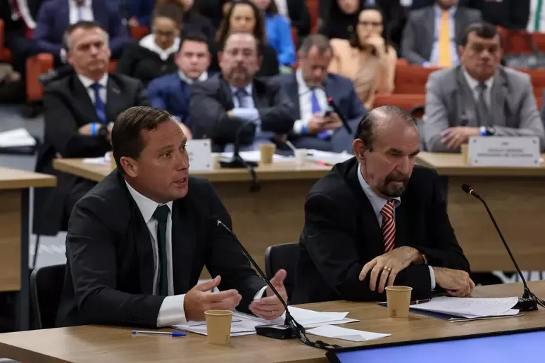 Mauro Cid deve apresentar nesta terça alegações finais ao STF; entenda