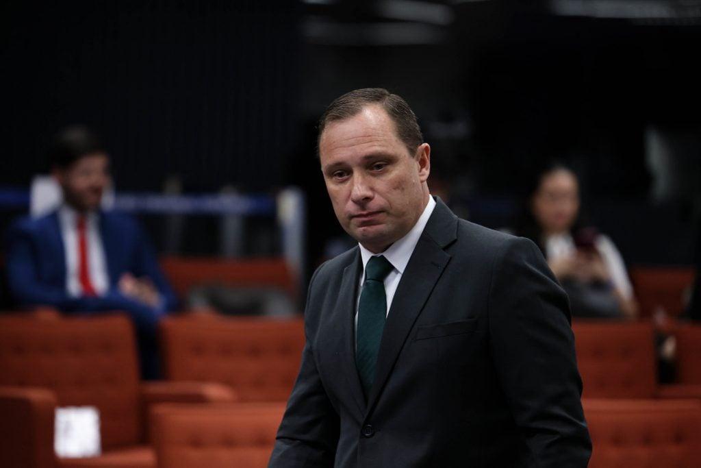 Mauro Cid diz que foi ‘traído’ pela PGR que o mandou para o ‘fuzilamento’ e pede absolvição