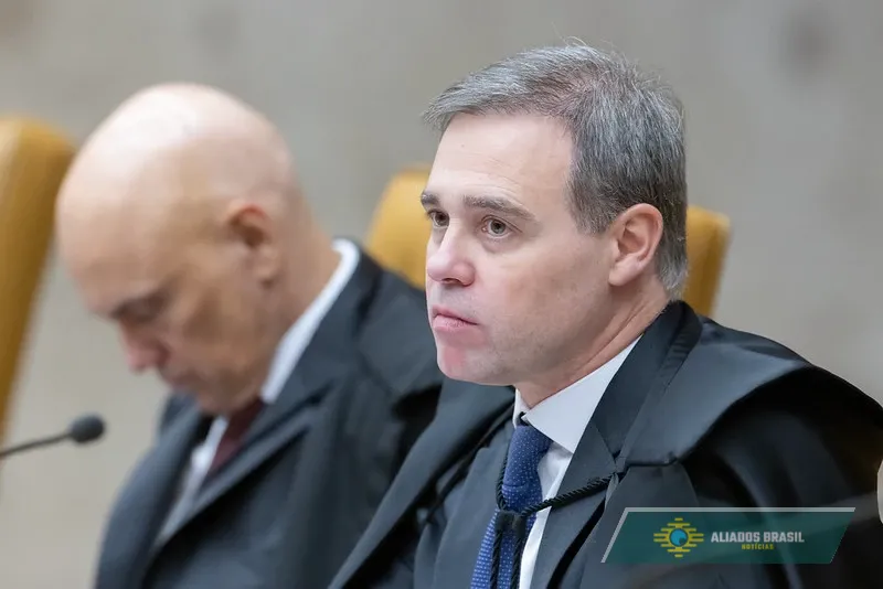 Mendonça poderá suspender ação no STF de suposta trama golpista