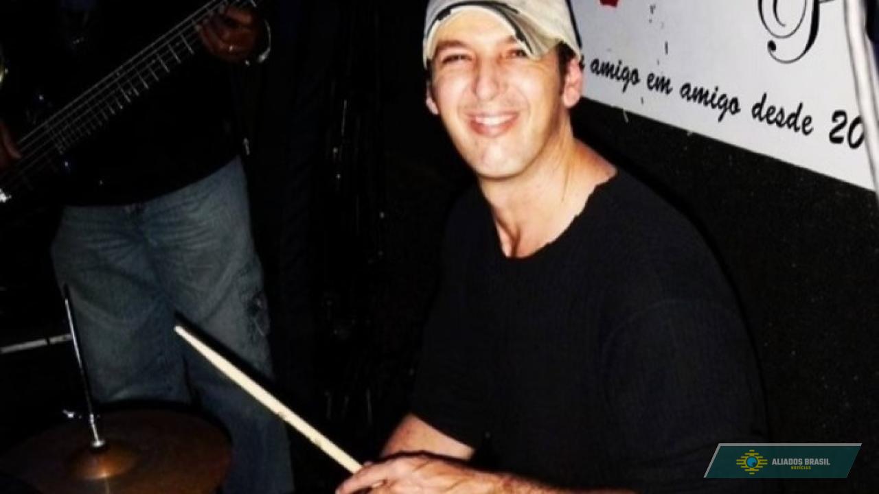 Morre Dodô, baterista do Karametade, aos 52 anos