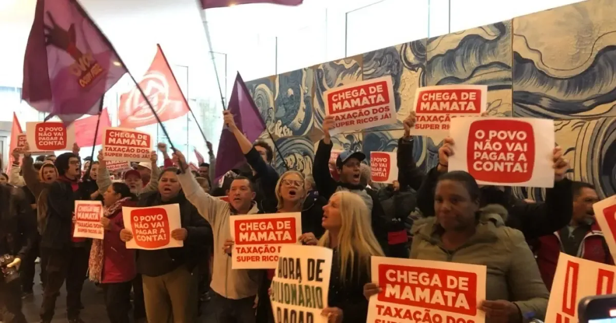 Boulos comemora invasão à sede do Itaú na Faria Lima: “Pra cima!”