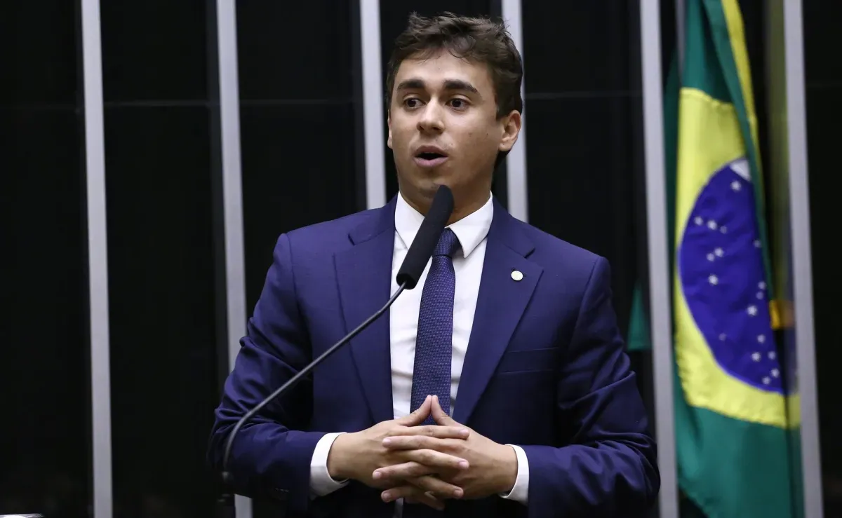 Nikolas Ferreira é condenado a indenizar artista por vídeo difamatório