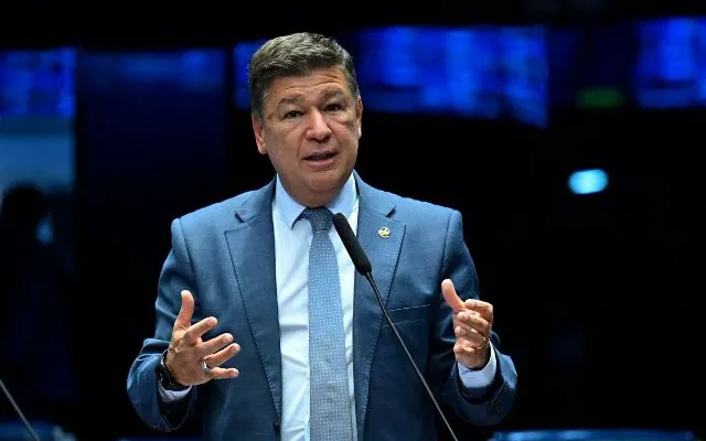 Nos EUA, senador diz que “erros do governo nos Brics pesaram”