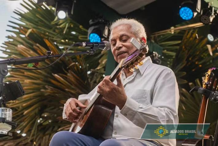 Paulinho da Viola é internado durante intervalo de turnê