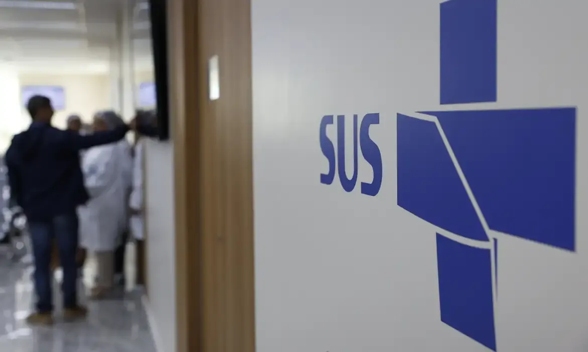 Planos de saúde atenderão pacientes do SUS a partir de agosto: entenda como vai funcionar o novo programa