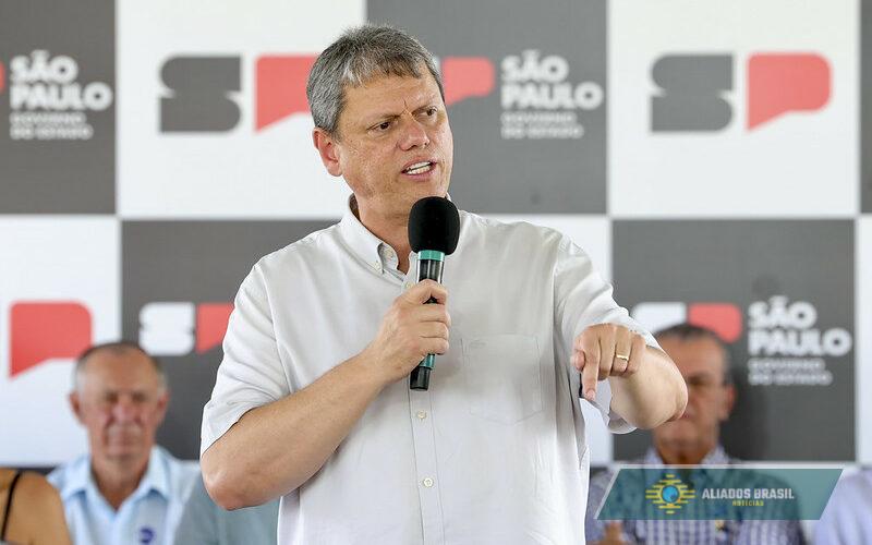 Tarcísio alerta para perda de empregos em SP com tarifaço de Trump
