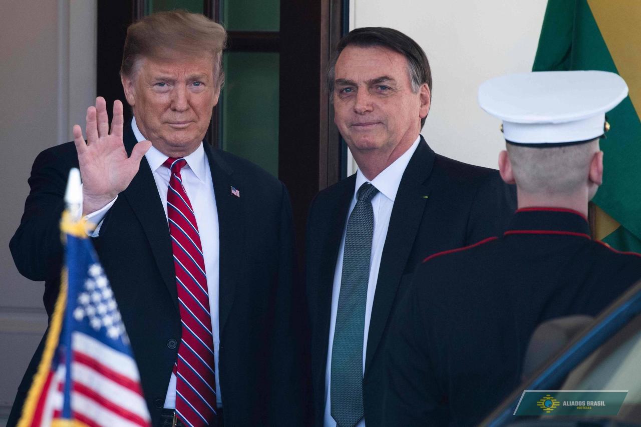 Em nova declaração, Trump afirma que as tarifas contra o Brasil são uma reação direta ao tratamento dado a Bolsonaro