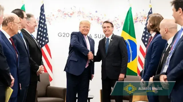 Trump volta a defender Bolsonaro: 