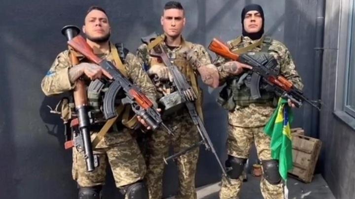 'Turismo de guerra': como exército ucraniano está recrutando brasileiros para combates contra Rússia