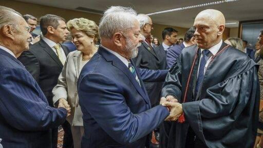 Uso político das redes: governo Lula debocha de Bolsonaro usando canais oficiais