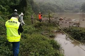 Vazamento de óleo causa grave contaminação no Rio Ribeira, aponta vistoria de instituto