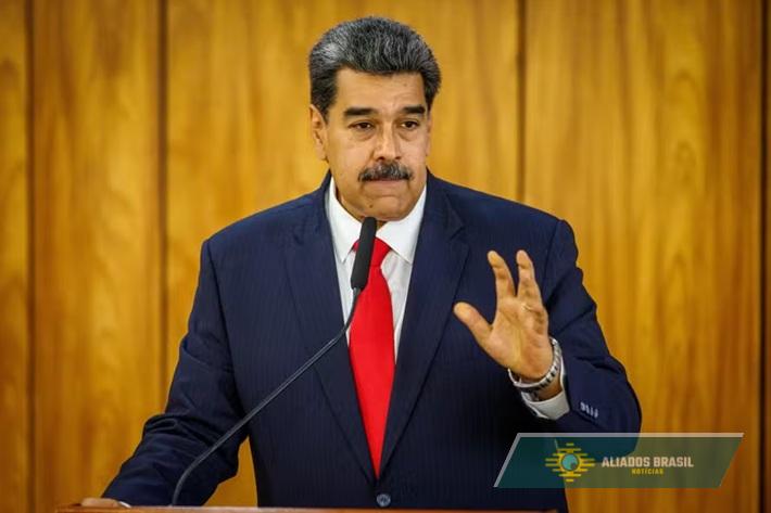 Venezuela: sem oposição, regime chavista conquista controle das prefeituras no país