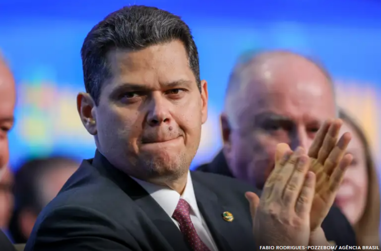 Alcolumbre diz que não pautará pedidos de impeachment de ministros do STF