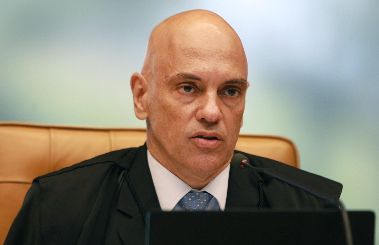 Alexandre de Moraes concentra quase todos os mandados de prisão em aberto do STF