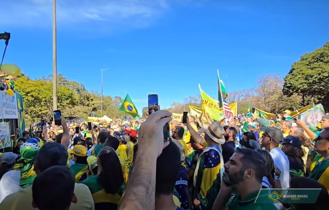 Ao VIVO: Acompanhe as manifestações que acontecem neste domingo do 