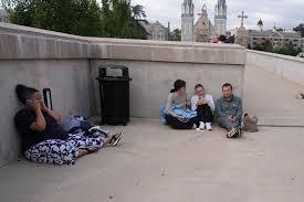 Atirador abre fogo em universidade dos EUA onde papa Leão XIV estudou