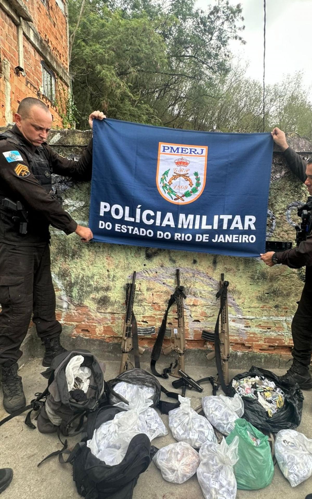 Bandidos em fuga de operação da PM em Pilares invadiram creche; 2 morreram