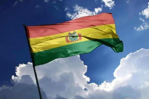 Bolivianos vão às urnas neste domingo (17) em meio a inflação recorde