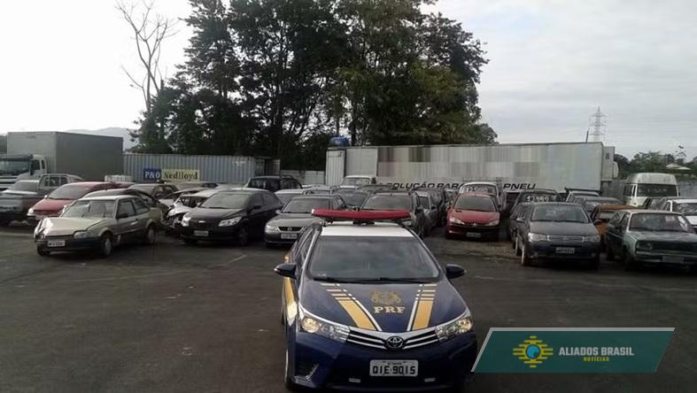 Carro por R$ 200? PRF promove leilão com 2 mil veículos em SC