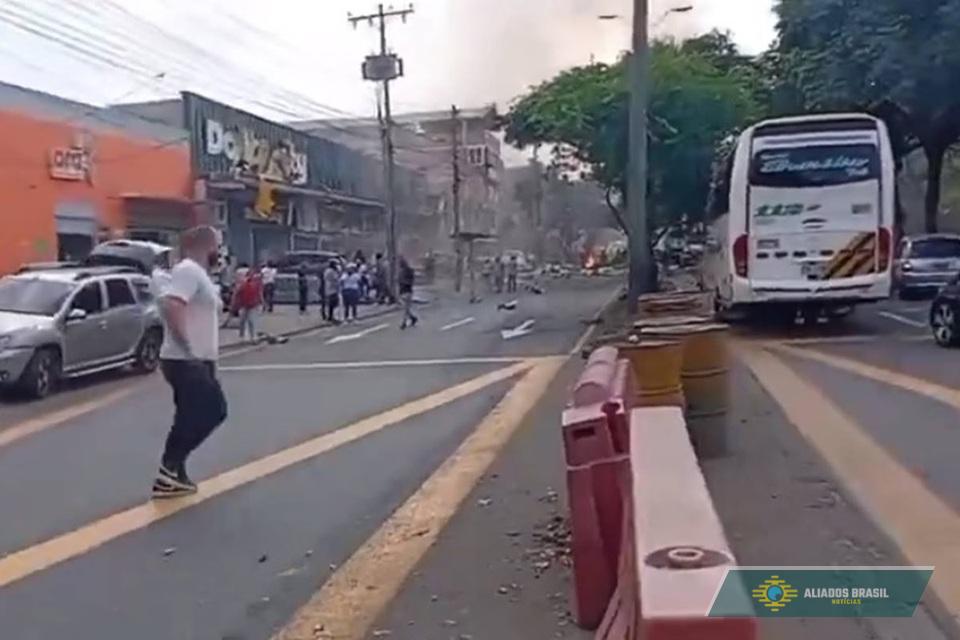 Colômbia tem ataques terroristas horas antes de Lula chegar ao país