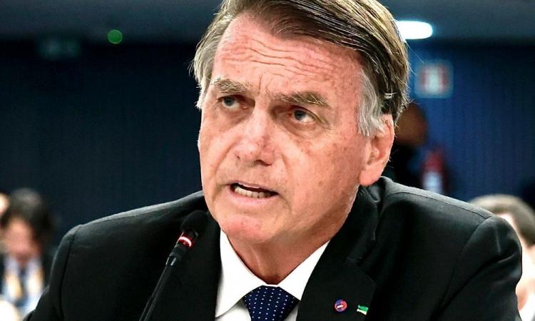 Com crises de soluço, Bolsonaro pede para deixar prisão domiciliar e passar por exames