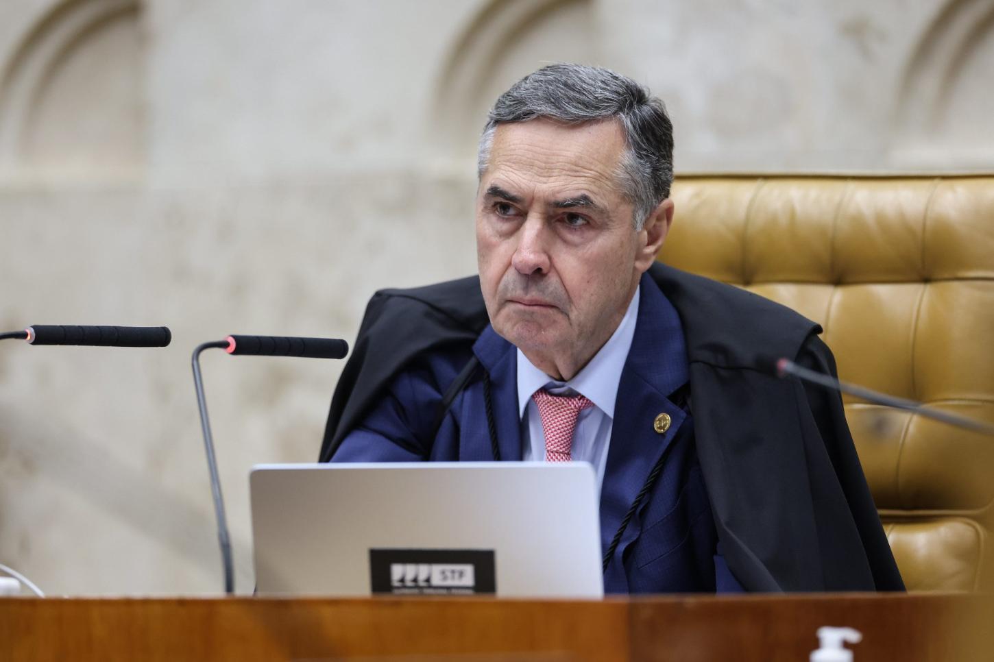 Com visto de entrada nos EUA em risco, Barroso avalia deixar o STF