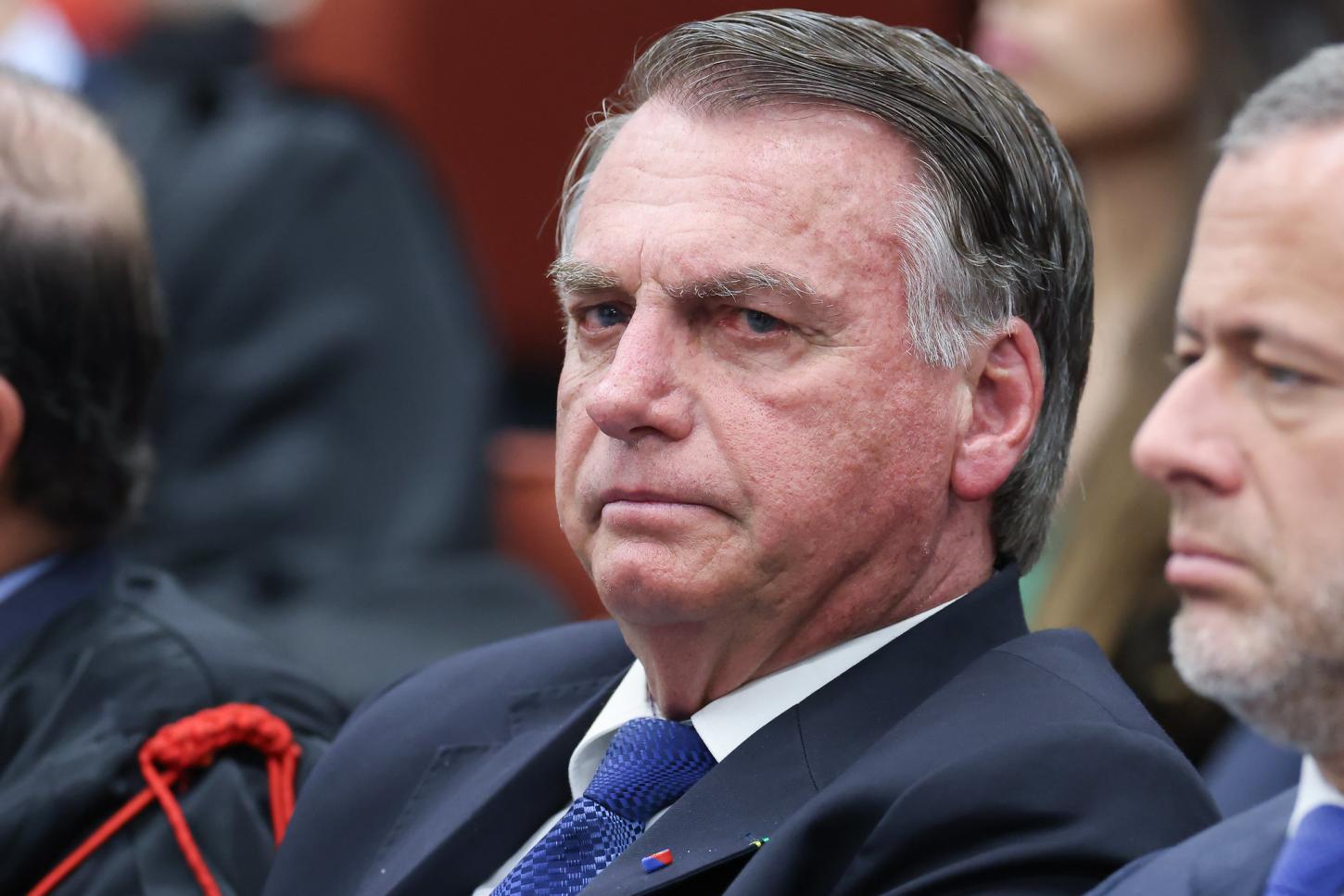 Defesa de Bolsonaro diz que vai responder Moraes dentro do prazo e que ex-presidente não descumpriu medidas cautelares