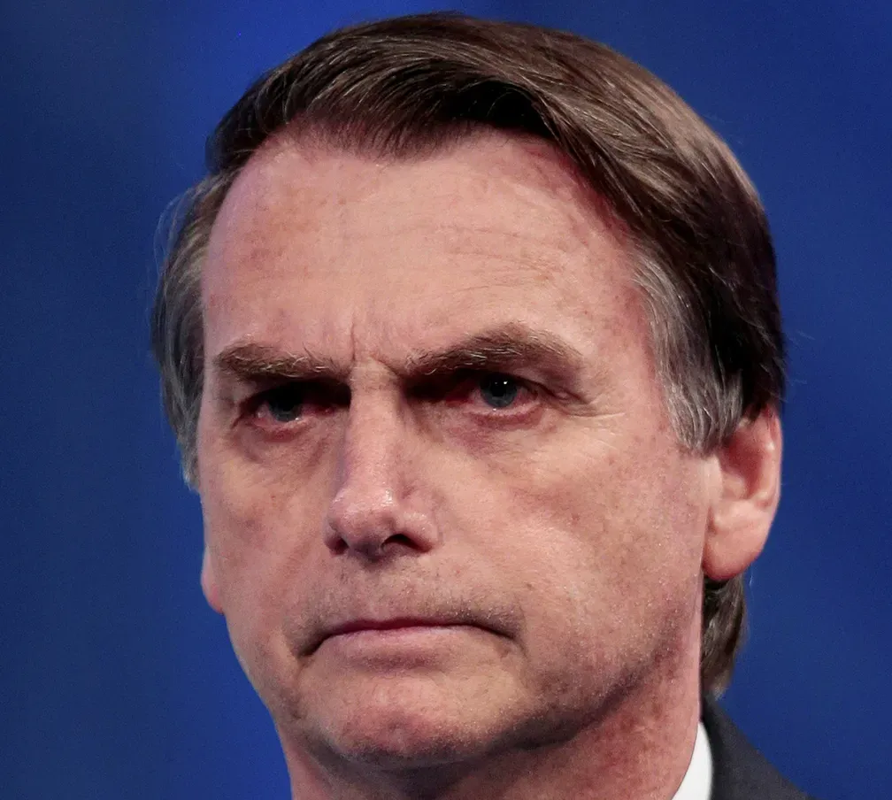 Defesa de Bolsonaro responde a Moraes e nega descumprimento de medidas: 'Vazio de indícios'