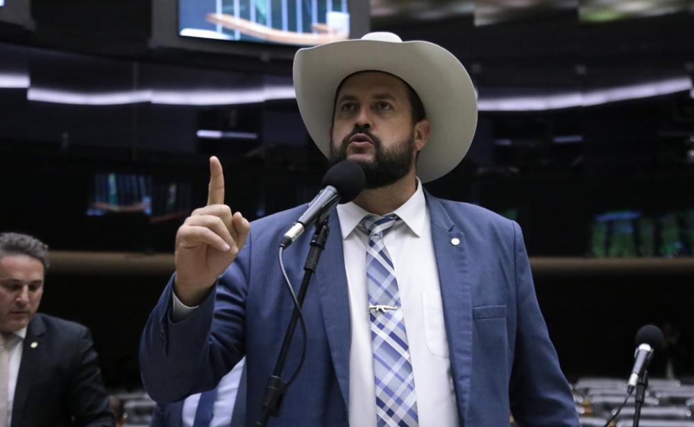 Deputado do PT aciona Câmara contra Zé Trovão por declarações sobre Moraes